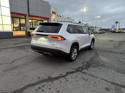 2026 Toyota Highlander Hybrid Base