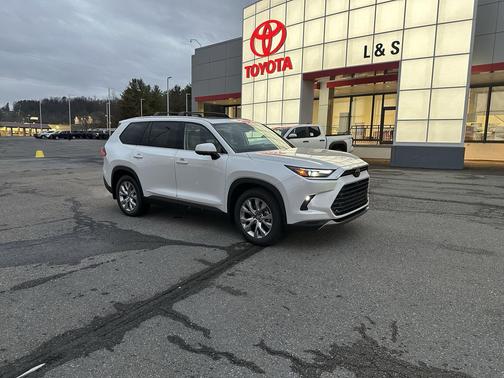 2026 Toyota Highlander Hybrid Base