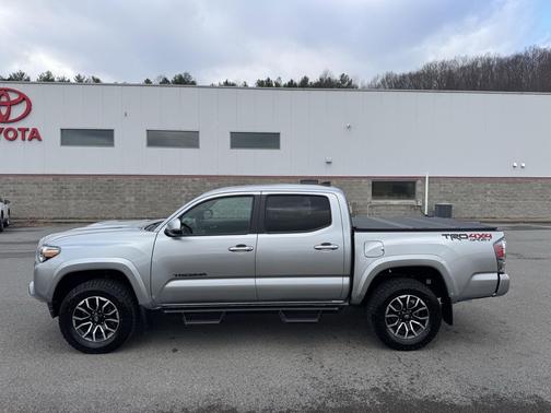 2023 Toyota Tacoma TRD Sport