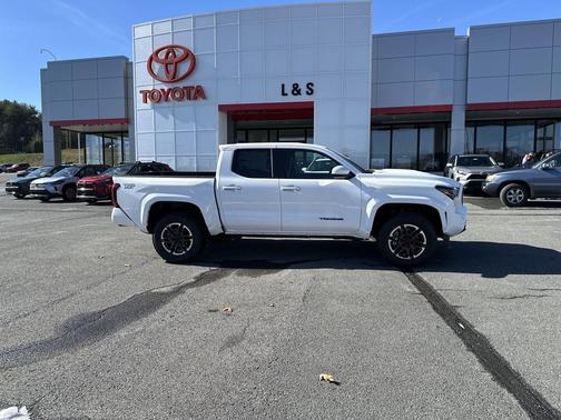 2025 Toyota Tacoma TRD Sport