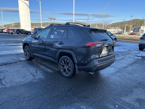 2025 Toyota RAV4 Hybrid XLE Premium