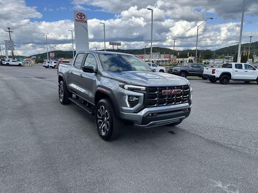 2024 GMC Canyon AT4