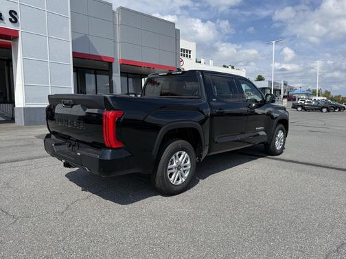 Midnight Black Metallic 2026 Toyota Tundra