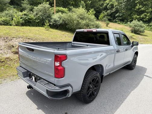 Slate Gray Metallic 2025 Chevrolet Silverado 1500 Custom