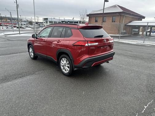 2023 Toyota Corolla Cross LE