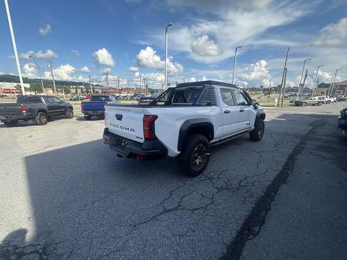2025 Toyota Tacoma Hybrid Trailhunter Hybrid