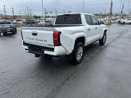 2025 Toyota Tacoma TRD Sport