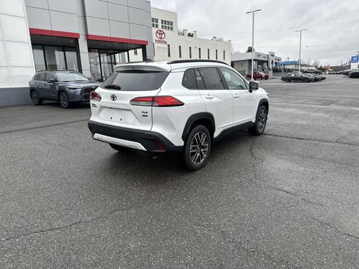 2026 Toyota Corolla Cross XLE