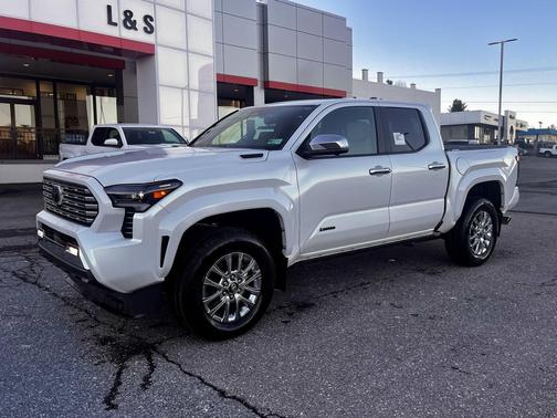 2026 Toyota Tacoma Hybrid Limited