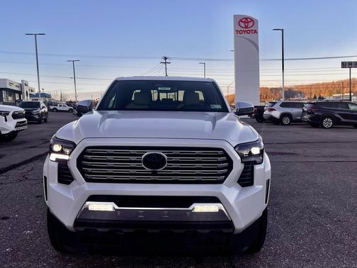 2026 Toyota Tacoma Hybrid Limited