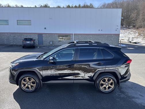 2023 Toyota RAV4 Hybrid Woodland Edition