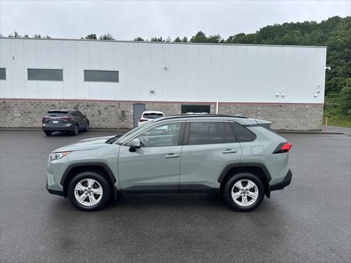 2020 Toyota RAV4 Hybrid XLE
