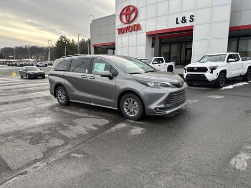 2026 Toyota Sienna XLE