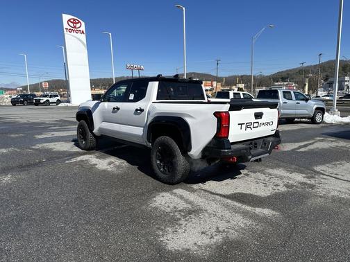 2026 Toyota Tacoma Hybrid 