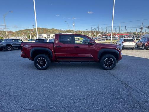2025 Toyota Tacoma TRD Off Road