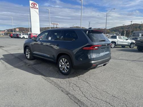 2026 Toyota Grand Highlander Hybrid XLE