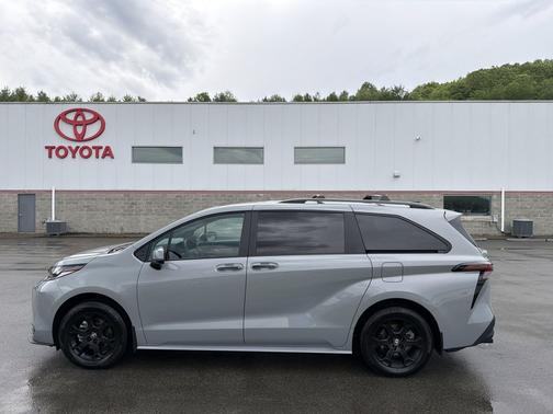 Cement 2025 Toyota Sienna Woodland Edition