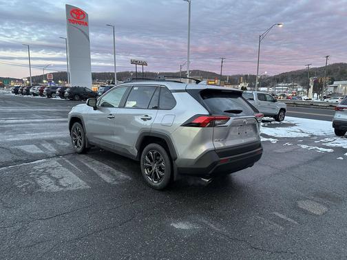 2025 Toyota RAV4 Hybrid XLE Premium