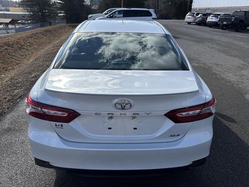 2018 Toyota Camry XLE