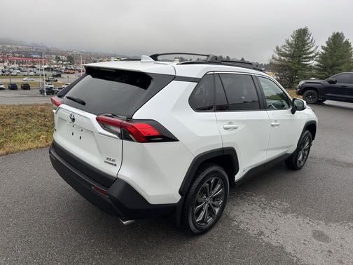 2024 Toyota RAV4 Hybrid XLE Premium