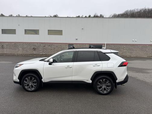 2024 Toyota RAV4 Hybrid XLE Premium