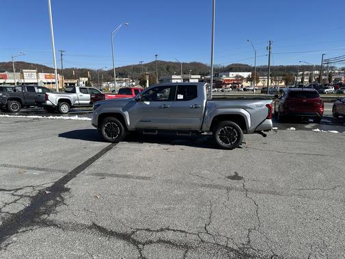 2025 Toyota Tacoma TRD Sport