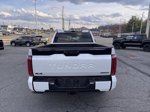 2025 Toyota Tundra Hybrid Platinum