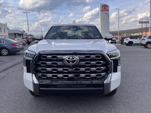 2025 Toyota Tundra Hybrid Platinum