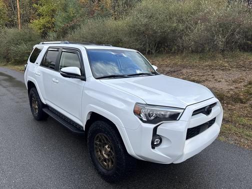 2024 Toyota 4Runner SR5 Premium