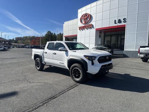 2025 Toyota Tacoma Hybrid 