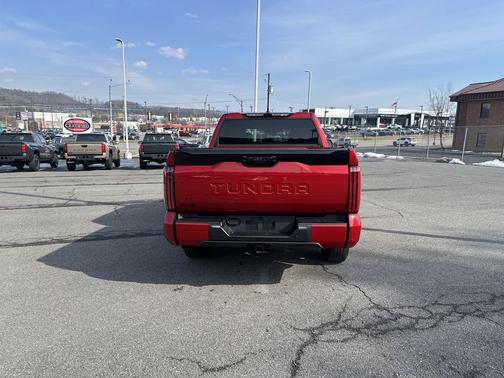 2025 Toyota Tundra Platinum