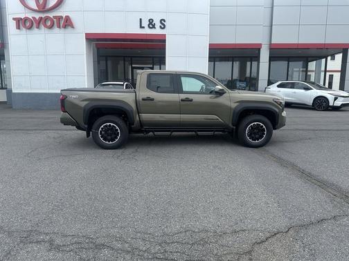Bronze Oxide 2026 Toyota Tacoma TRD Off Road