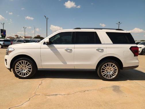 Star White 2023 Ford Expedition Limited