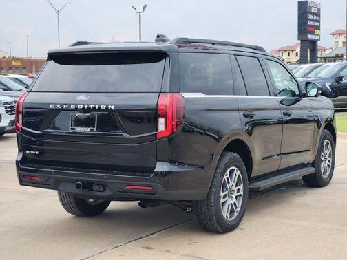 Agate Black Metallic 2025 Ford Expedition Active