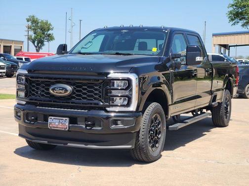 Agate Black Metallic 2026 Ford F-350 Lariat Super Duty