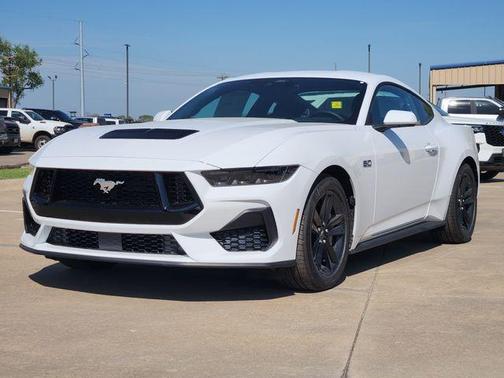 Oxford White 2026 Ford Mustang GT