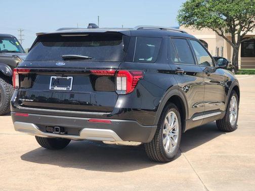 Agate Black Metallic 2026 Ford Explorer Platinum