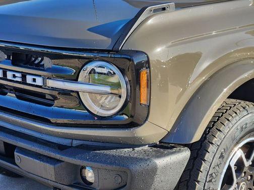 Gray 2025 Ford Bronco Outer Banks