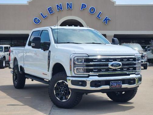 Oxford White 2026 Ford F-250 Lariat