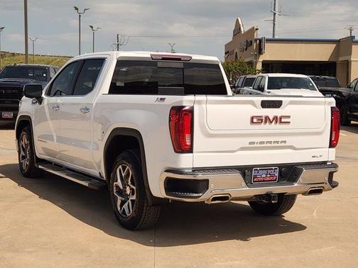 Summit White 2021 GMC Sierra 1500 SLT