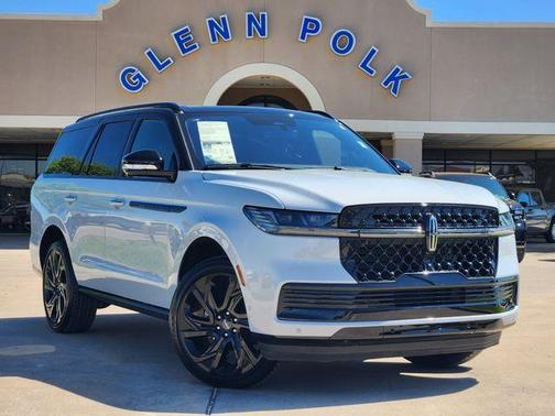 Crystal White Metallic 2025 Lincoln Navigator Black Label