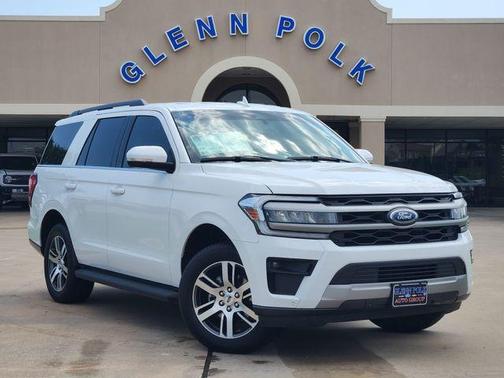 Oxford White 2024 Ford Expedition XLT