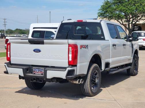 Avalanche 2026 Ford F-250 XL