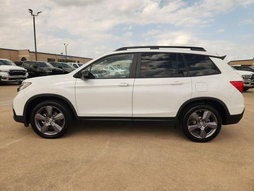 Platinum White Pearl 2021 Honda Passport Touring