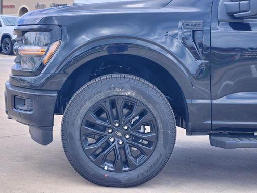 Agate Black Metallic 2026 Ford F-150 XLT