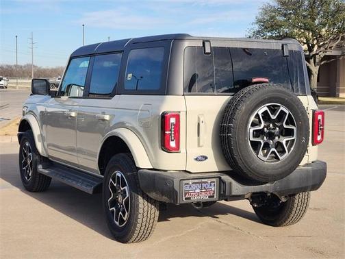 2025 Ford Bronco Outer Banks