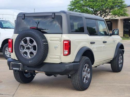 Desert Sand 2026 Ford Bronco Big Bend