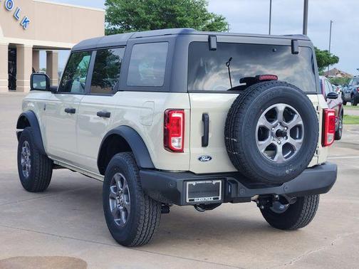 Desert Sand 2026 Ford Bronco Big Bend
