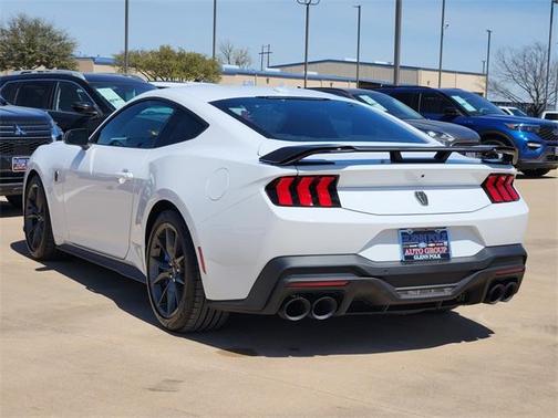 2024 Ford Mustang Dark Horse