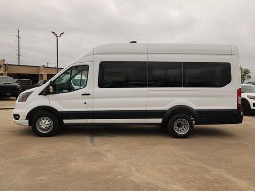 Oxford White 2026 Ford Transit-350 XLT